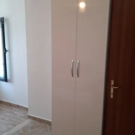 Apartment Apartment